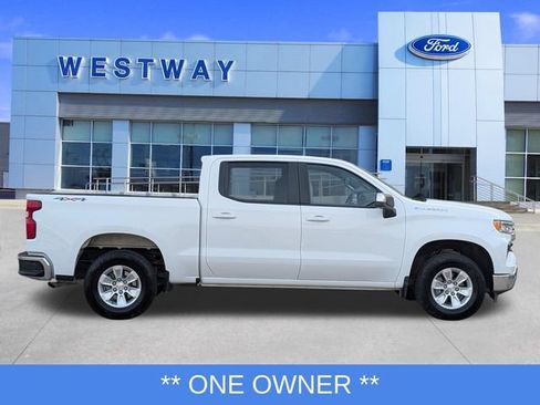 Used 2025 Chevrolet Silverado 1500 LT AWD/4WD image 3