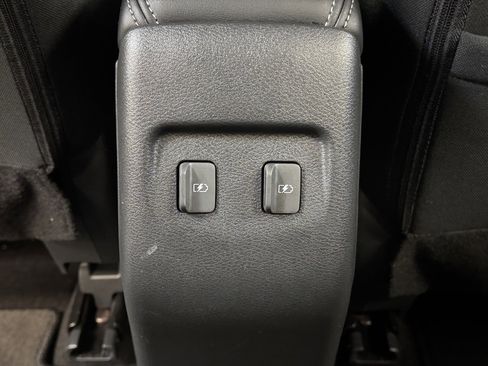 Used 2024 Nissan Kicks SV image 17