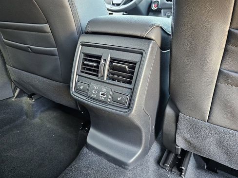 New 2026 Subaru Outback Limited AWD/4WD image 18