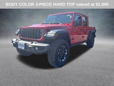 Used 2025 Jeep Gladiator Rubicon w/ Convenience Group AWD/4WD image 3