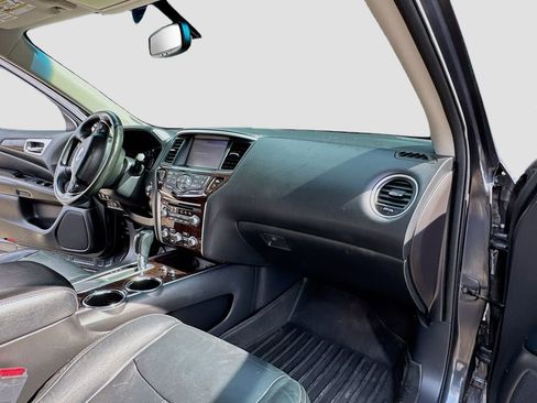 Used 2014 Nissan Pathfinder Platinum w/ Platinum Premium Package image 32