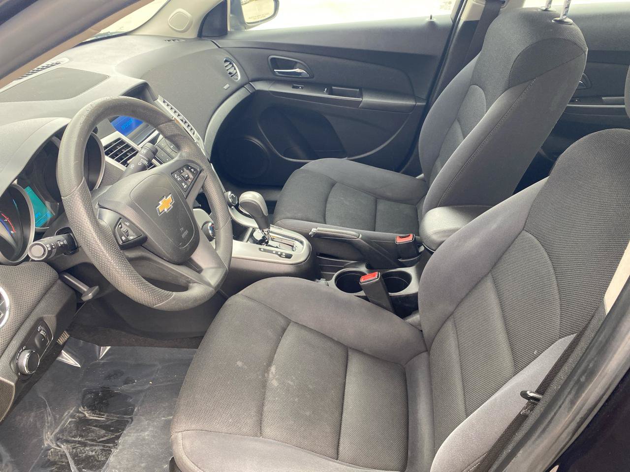 Used 2016 Chevrolet Cruze LT FWD image 14