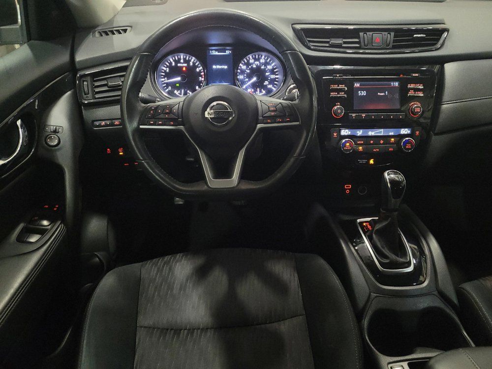 Used 2017 Nissan Rogue SV AWD/4WD image 22