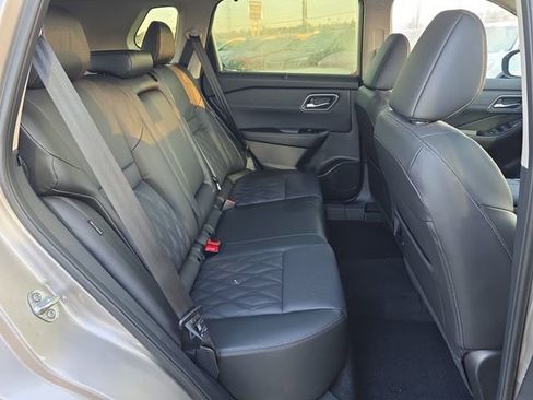 New 2026 Nissan Rogue Platinum w/ Platinum Premium Package image 10