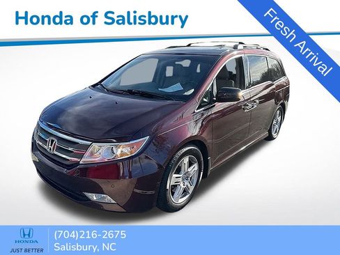 Used 2012 Honda Odyssey Touring image 1