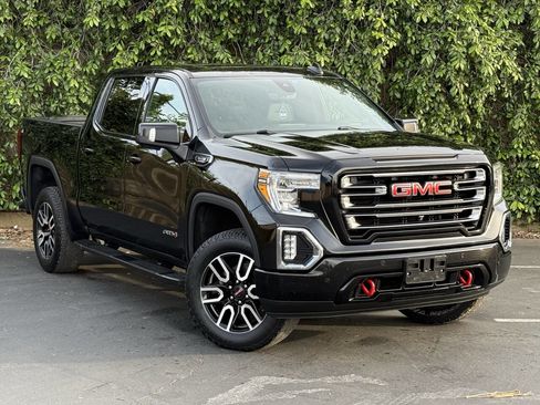Used 2020 GMC Sierra 1500 AT4 w/ AT4 Premium Package AWD/4WD image 1