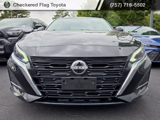 Used 2024 Nissan Altima 2.5 S FWD image 2