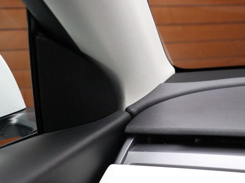 Used 2021 Tesla Model Y Long Range image 55