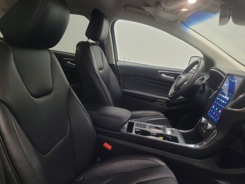 Used 2021 Ford Edge Titanium w/ Cargo Accessory Package FWD image 21