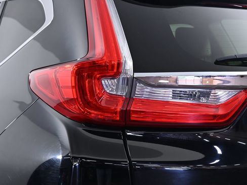 Used 2018 Honda CR-V Touring image 8
