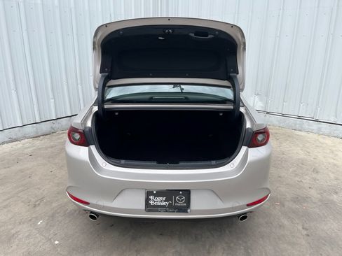 Used 2024 MAZDA MAZDA3 s FWD image 9