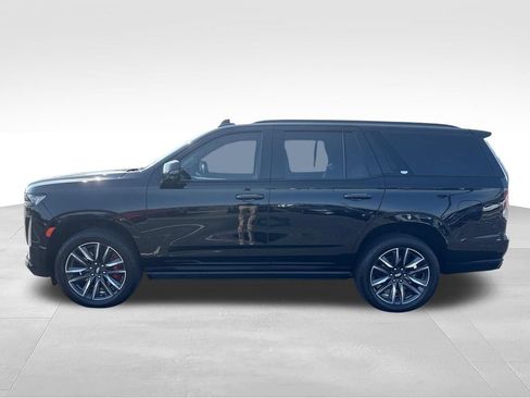 Used 2022 Cadillac Escalade Sport Platinum AWD/4WD image 2