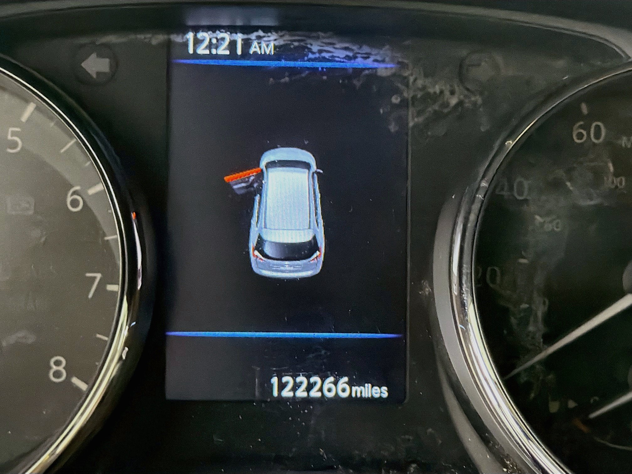 Used 2018 Nissan Rogue SV AWD/4WD image 18