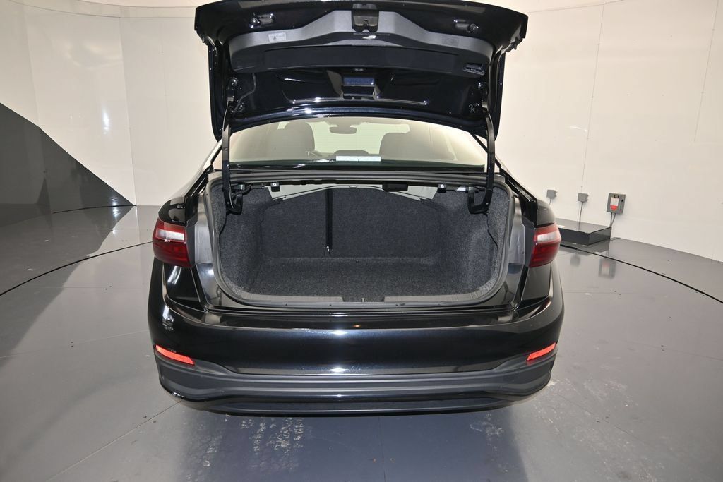 Used 2025 Volkswagen Jetta Sport FWD image 24
