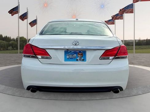 Used 2011 Toyota Avalon Limited image 6