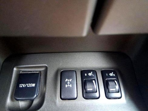 Used 2004 Lexus GX 470 image 37