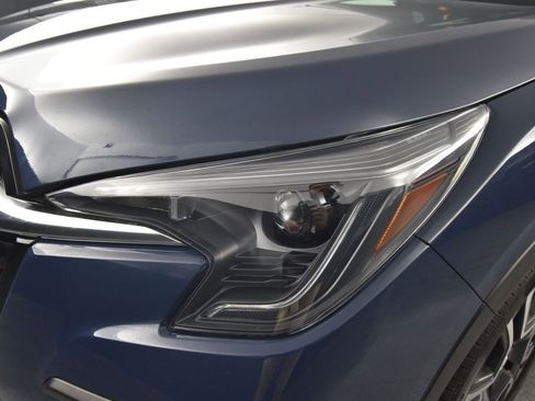 Used 2023 Subaru Ascent Limited w/ Technology Package image 11