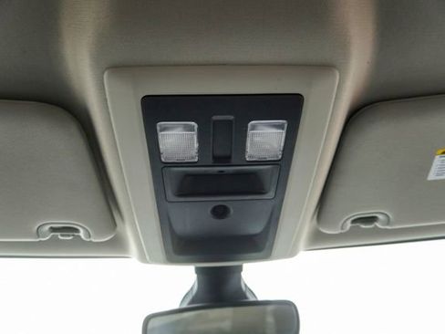 Used 2022 RAM 1500 Classic SLT image 24