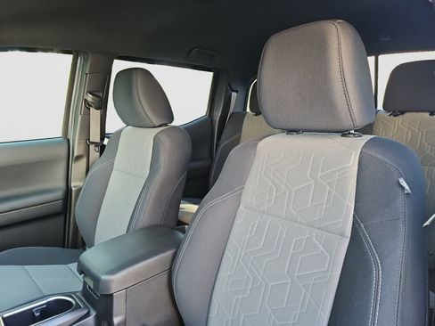 Used 2021 Toyota Tacoma TRD Sport RWD image 21