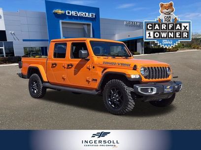 Used 2025 Jeep Gladiator Sport