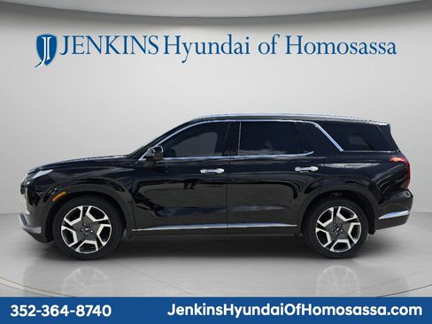 Used 2024 Hyundai Palisade Limited FWD image 8