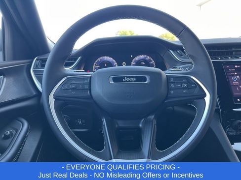 New 2025 Jeep Grand Cherokee L Laredo w/ Trailer Tow Package image 11