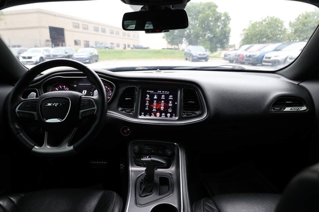 Used 2016 Dodge Challenger SRT Hellcat RWD image 14