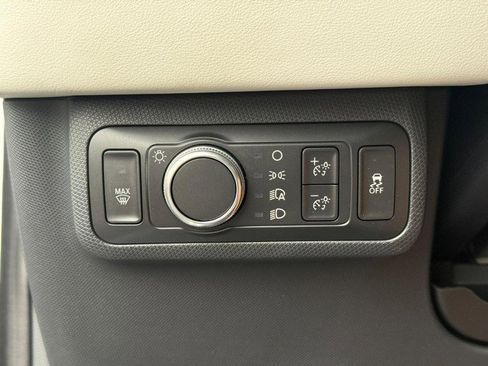 Certified 2022 Ford Mustang Mach-E Premium image 28