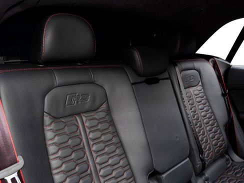 Used 2022 Audi RS Q8 4.0T image 37