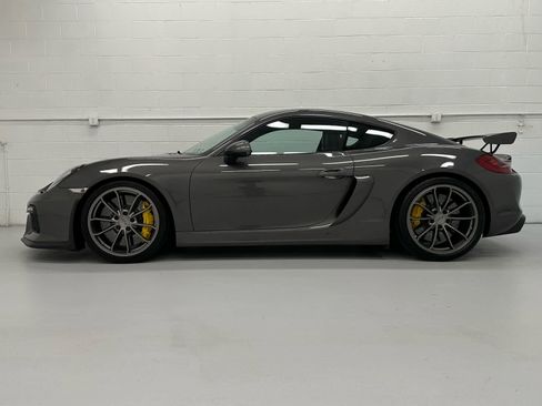 Used 2016 Porsche Cayman GT4 RWD image 2