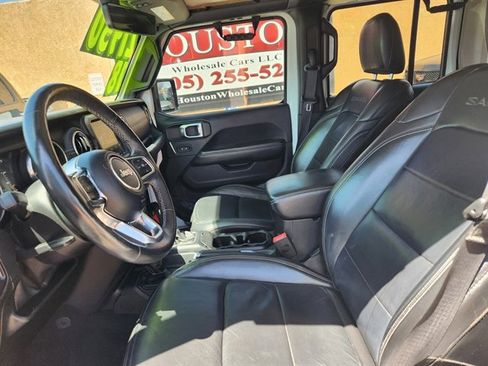 Used 2018 Jeep Wrangler Unlimited Sahara image 7