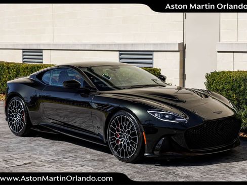 Used 2023 Aston Martin DBS Coupe image 18