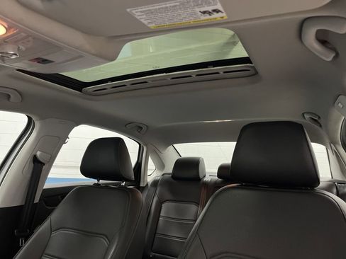 Used 2020 Volkswagen Passat 2.0T R-Line image 7