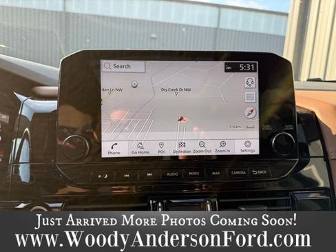 Used 2023 Nissan Pathfinder Platinum image 8