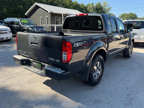 Used 2012 Nissan Frontier PRO-4X AWD/4WD image 5