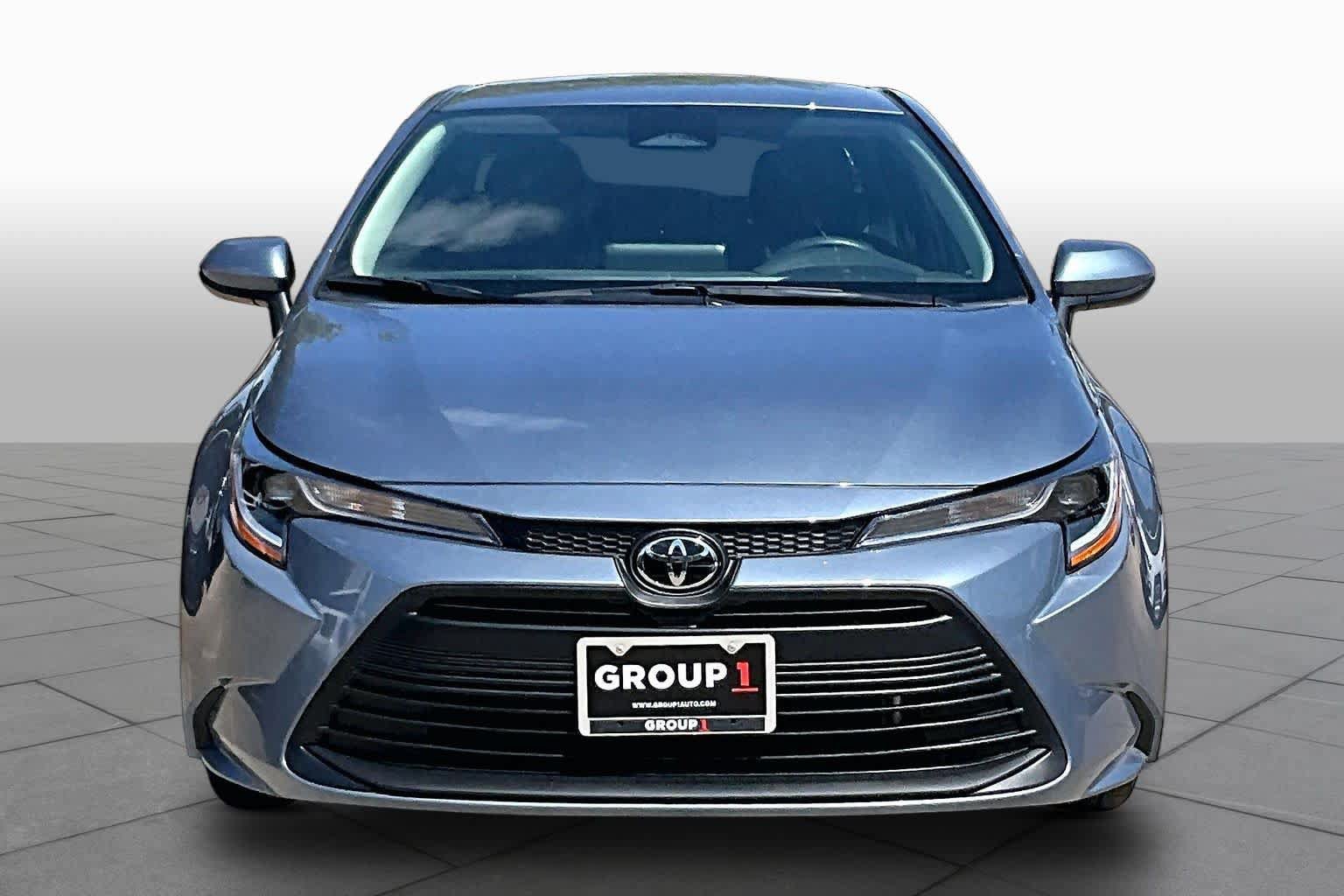 Used 2026 Toyota Corolla LE FWD image 4