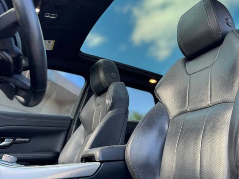 Used 2016 Land Rover Range Rover Evoque SE Premium image 17