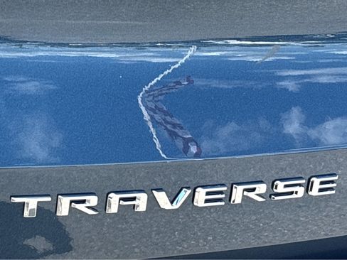 New 2026 Chevrolet Traverse LT w/ Enhanced Driving Package FWD image 22