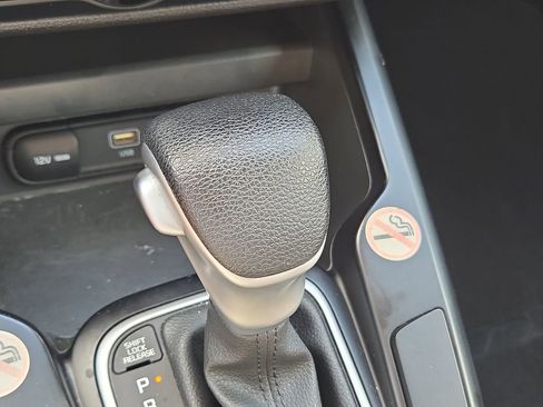 Used 2023 Kia Soul LX image 23