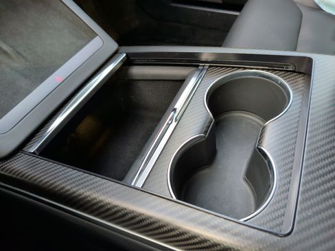 Used 2021 Tesla Model S Plaid image 19