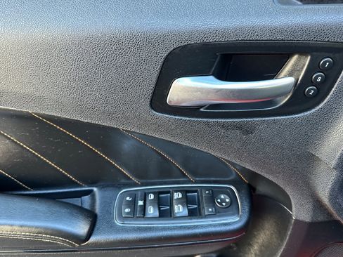 Used 2017 Dodge Charger R/T image 11