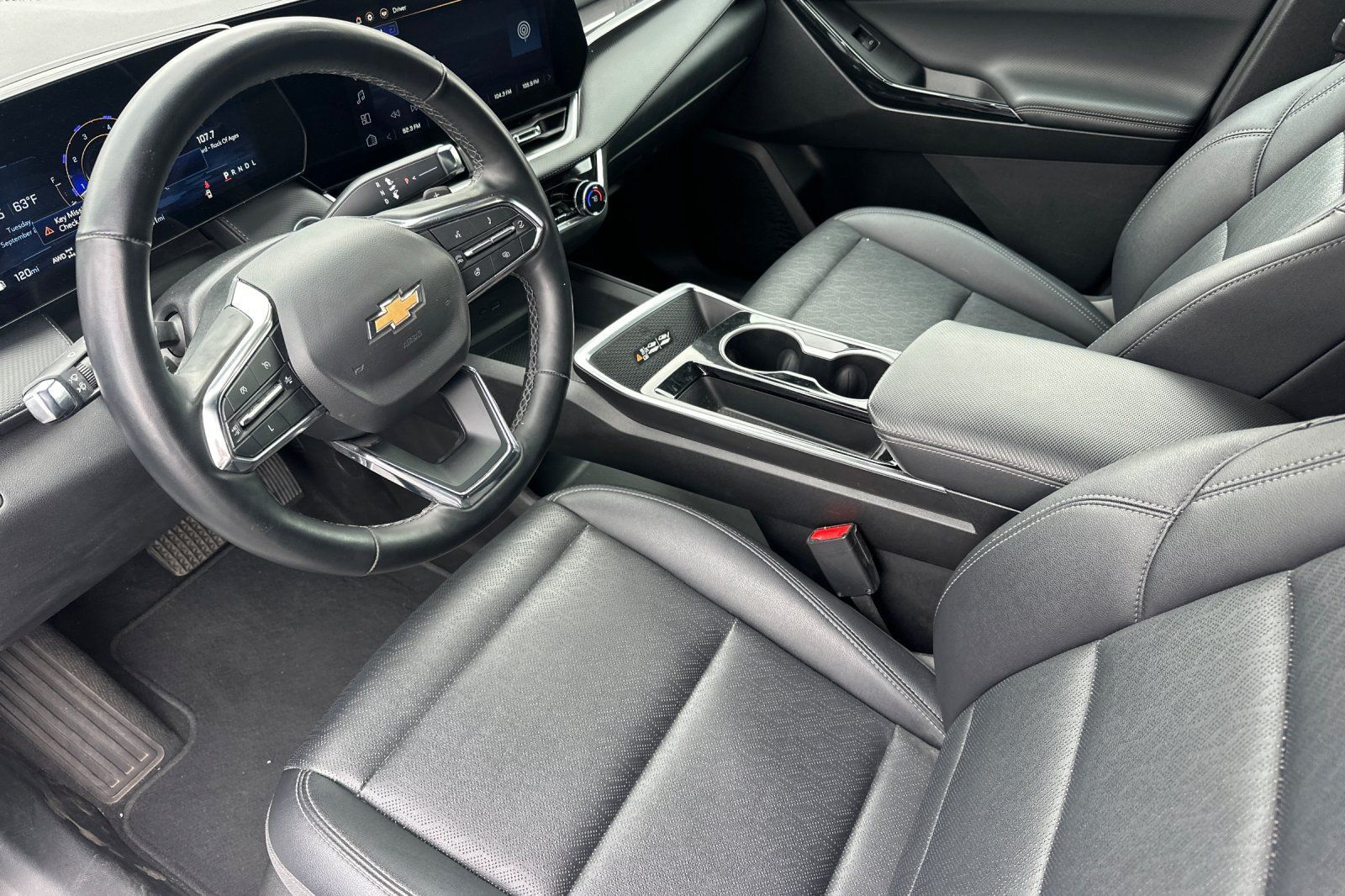 Used 2025 Chevrolet Equinox LT w/ Convenience Package II AWD/4WD image 10