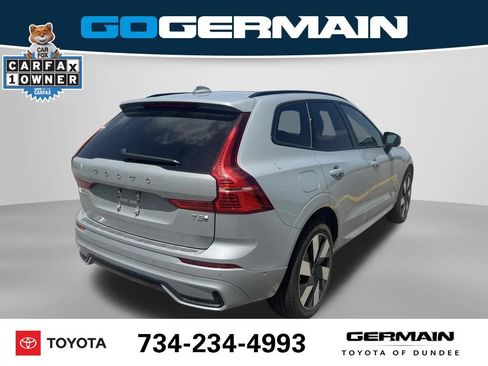 Used 2025 Volvo XC60 T8 Plus w/ Protection Package Premier AWD/4WD image 7