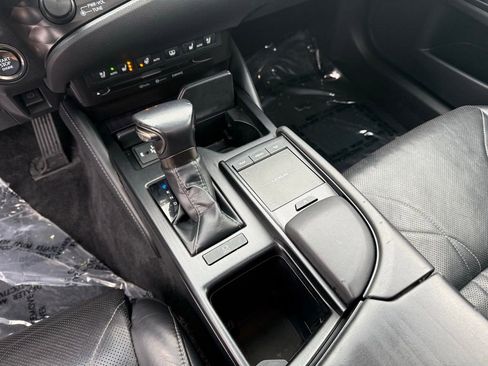 Used 2019 Lexus ES 350 Luxury image 12