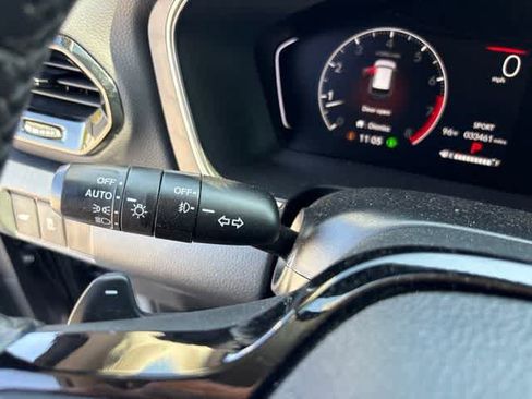 Used 2025 Honda Pilot EX-L image 16