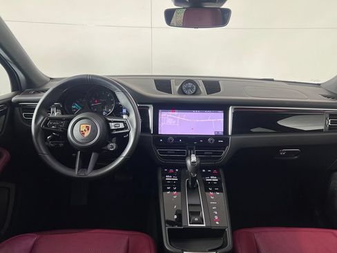 Certified 2023 Porsche Macan Turbo AWD/4WD image 23