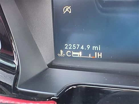 Used 2023 Lincoln Corsair Reserve image 12