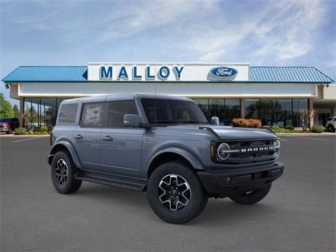 New 2025 Ford Bronco Outer Banks image 7