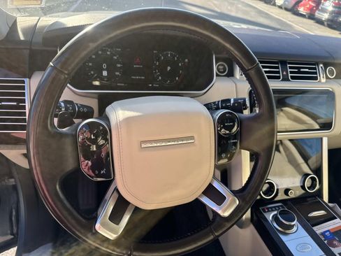 Used 2022 Land Rover Range Rover Westminster Edition image 22