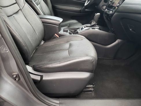 Used 2018 Nissan Rogue SL AWD/4WD image 10